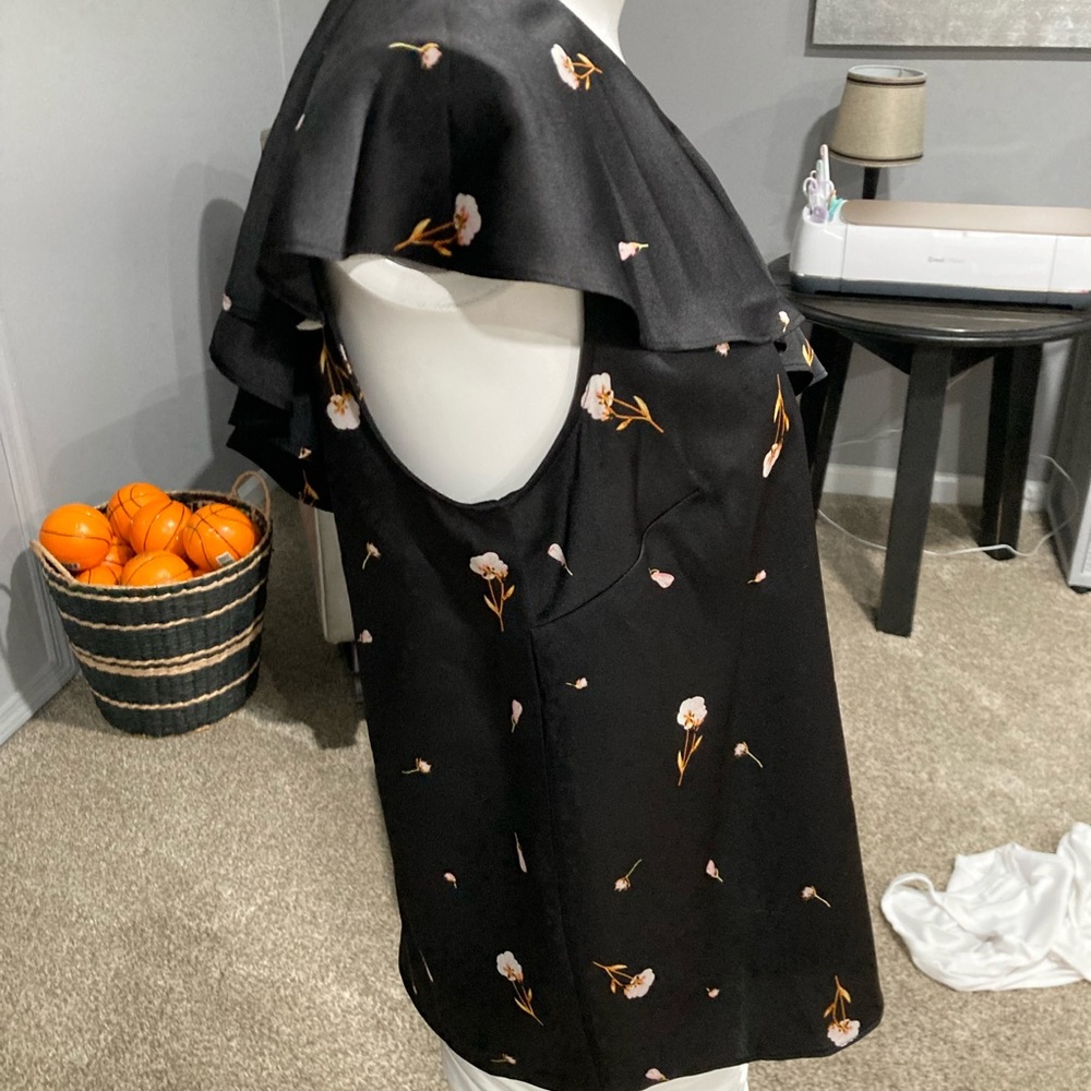 ANN TAYLOR Factory one shoulder top - Picture 2 of 4